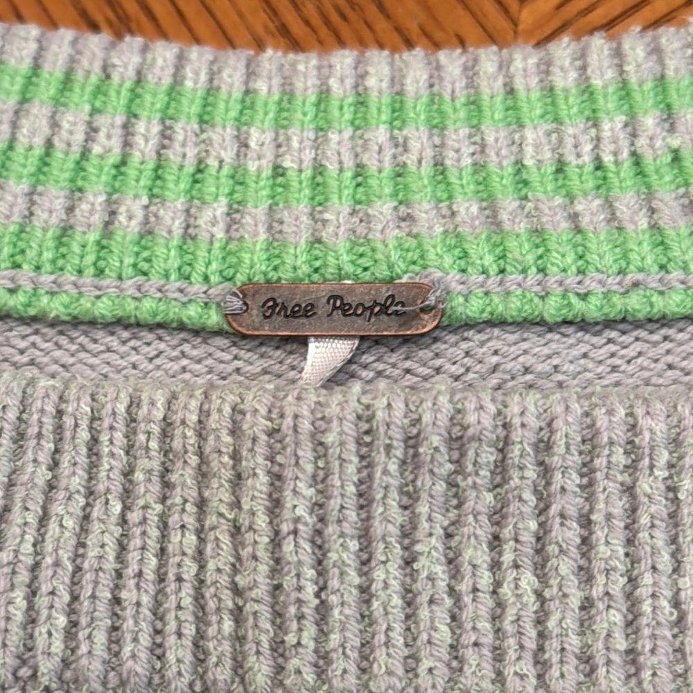 Free People Street Fair Light Green Oversized Crew Neck Sweater Size Large - Picture 2 of 6